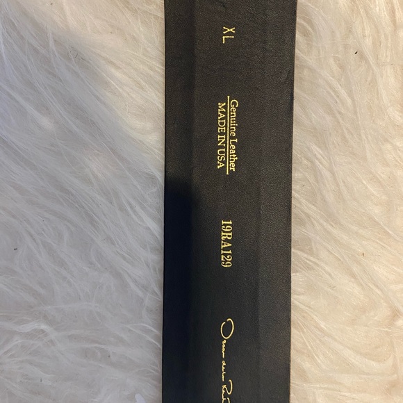 OSCAR DE LA RENTA LEAF BUCKLE BELT
 FLORAL TOILE - Picture 3 of 3